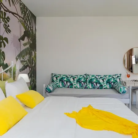 Aparthotel Angela 3*