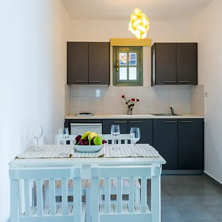 Angela Aparthotel 3*